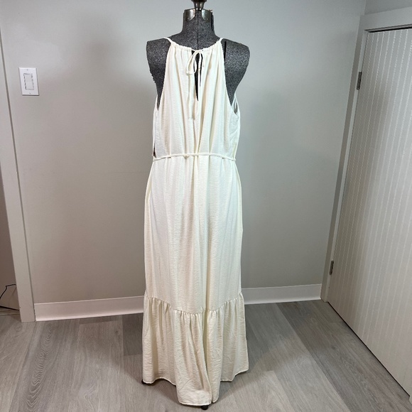 NWT Women's INC Cream Maxi Halter Dress Size 16 - Picture 2 of 12